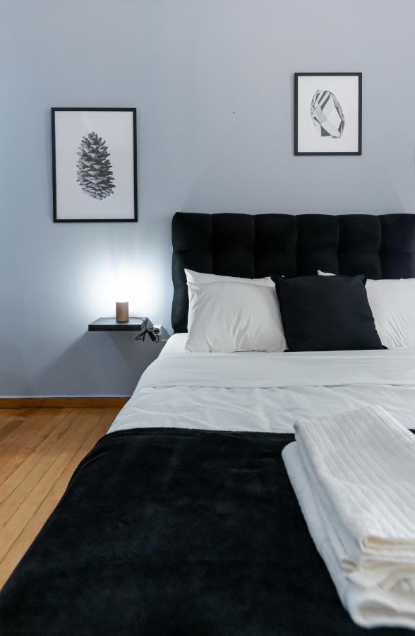 Apartmán Couple Getaway With Queen Bed Atény Exteriér fotografie